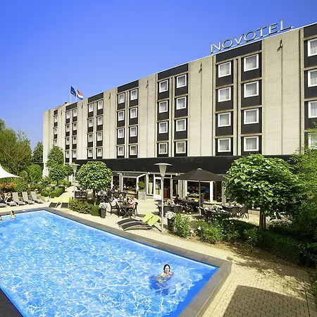 Novotel Hotel 4*