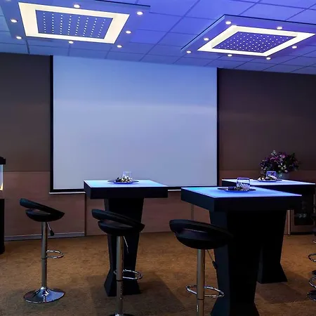Novotel מלון